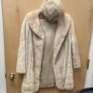 Elegant Cream Fur Coat